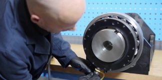 Extraction of the Withdrawal Sleeve with NTN-SNR HMV Hydraulic Nut