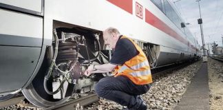 Condition monitoring in plain text and real time