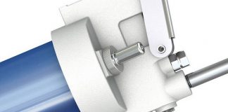 Dual-piston grease gun to simplify the task of lubrication